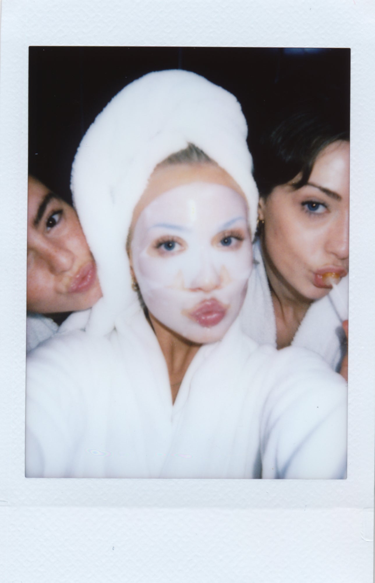 Ljóma [ˈljouːma] dew mask